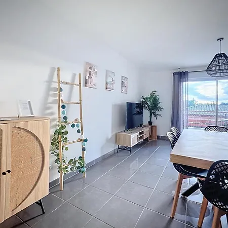 App Le Golf T3 Terrasse Wifi Pkg Апартаменты *